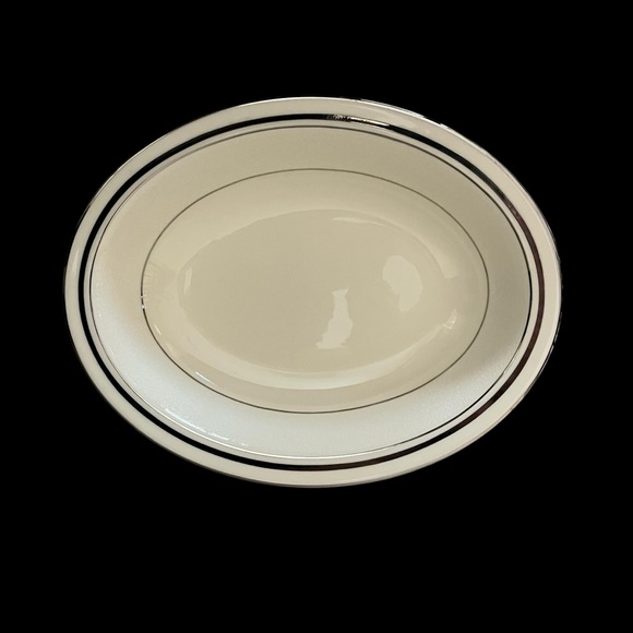 Minton China Bridal Veil Oval Vegetable Bowl 10.75” EUC